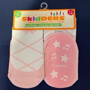 NWT Skidders 12M Pink Baby Girl Non Slip Socks Ballet Theme Stocking Stuffer